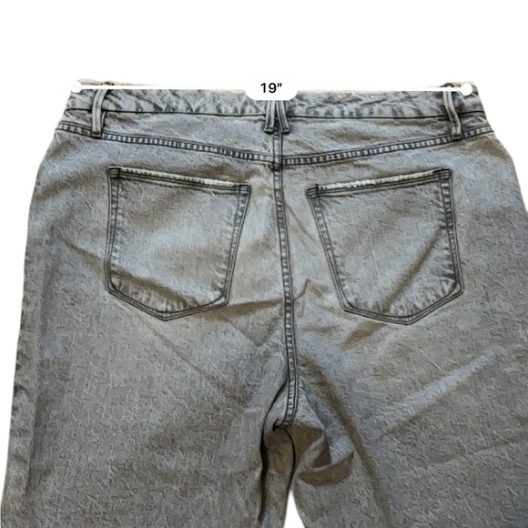 Good American Jeans 16 Good Girlfriend High Waist GGHNH602BT Distressed Black - Picture 6 of 8